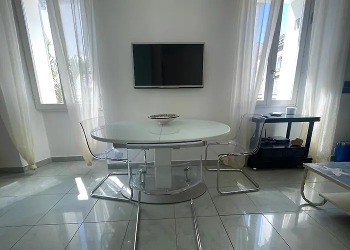 50 Metres Du Palais By Connexion